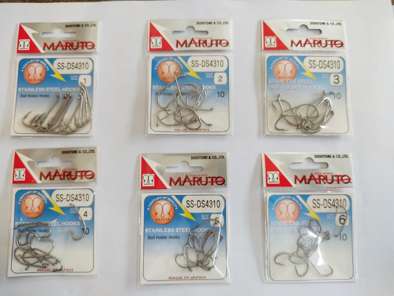 thumbnail image 2 of Matzuo Black Chrome Sickle Baitholder Hooks – Size 4, 6, Or 10 – 100 Pack – Freshwater/Saltwater 2 of 3
